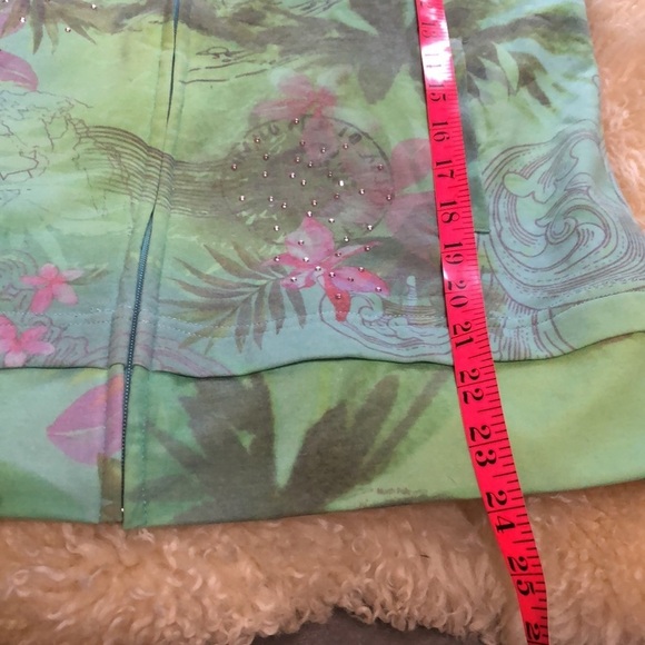 Short sleeve zip up hoodie in a tropical print size M - Picture 8 of 8